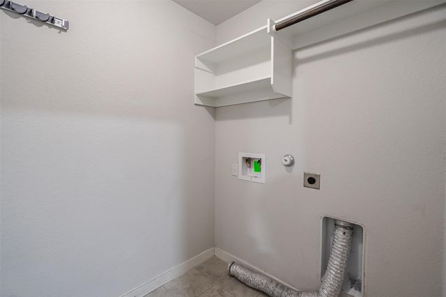 304 Hibiscus DR, Hutto, TX 78634