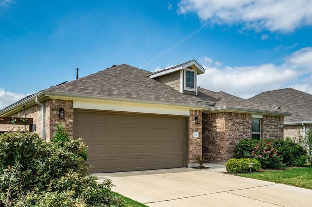 304 Hibiscus DR, Hutto, TX 78634