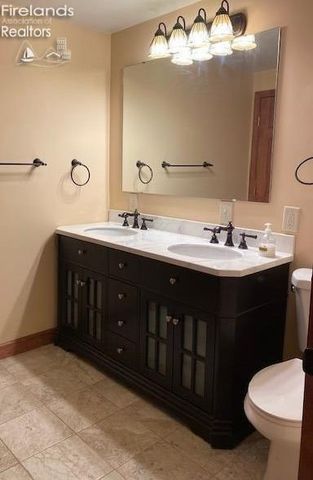 202 Old State Road, Norwalk, OH 44857