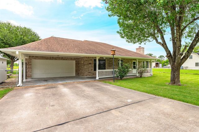 2517 Avenue L, Santa Fe, TX 77510