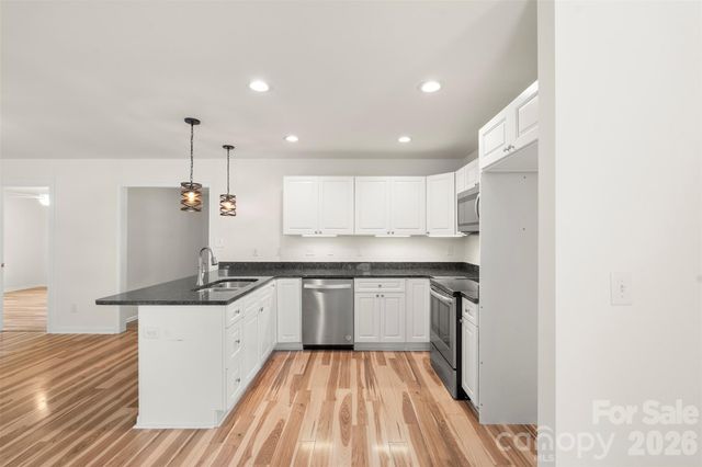 2201 Bow Brook Trail, Matthews, NC 28104