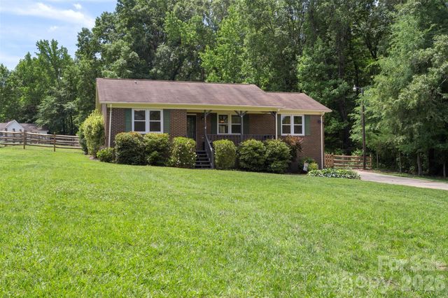 2201 Bow Brook Trail, Matthews, NC 28104