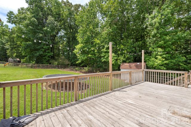 2201 Bow Brook Trail, Matthews, NC 28104