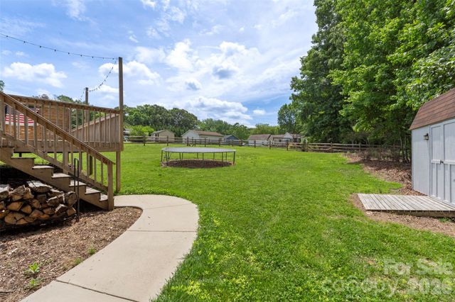 2201 Bow Brook Trail, Matthews, NC 28104