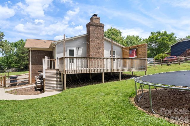 2201 Bow Brook Trail, Matthews, NC 28104