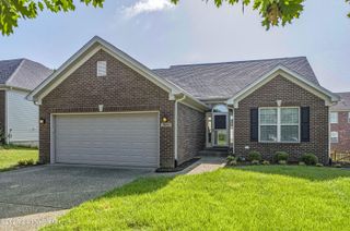 7011 Hollow Oaks Dr, Louisville, KY 40291