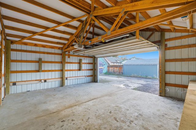 5023 N Lacey St, Spokane, WA 99217