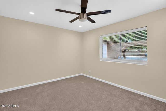 2214 S COTTONWOOD Drive, Tempe, AZ 85282