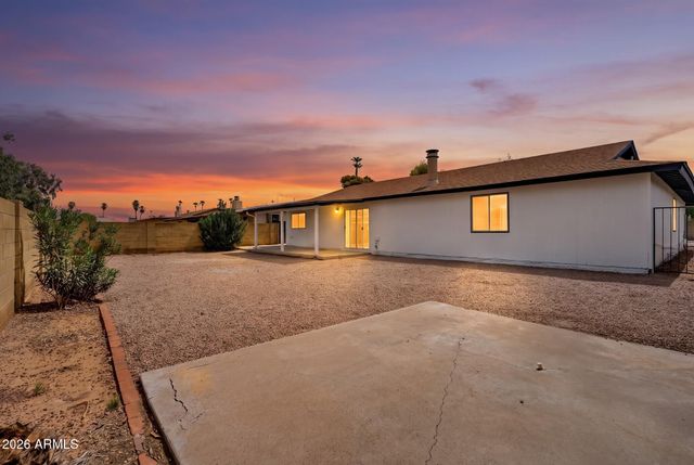 2214 S COTTONWOOD Drive, Tempe, AZ 85282