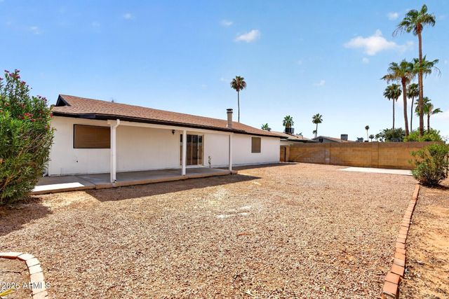2214 S COTTONWOOD Drive, Tempe, AZ 85282
