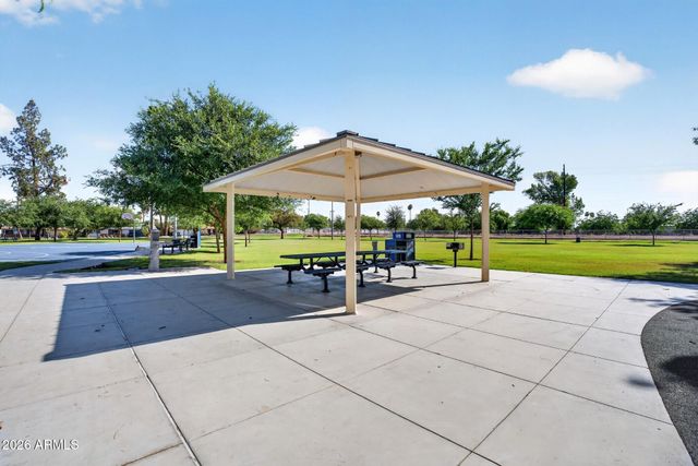 2214 S COTTONWOOD Drive, Tempe, AZ 85282