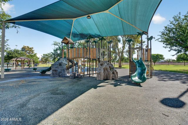 2214 S COTTONWOOD Drive, Tempe, AZ 85282