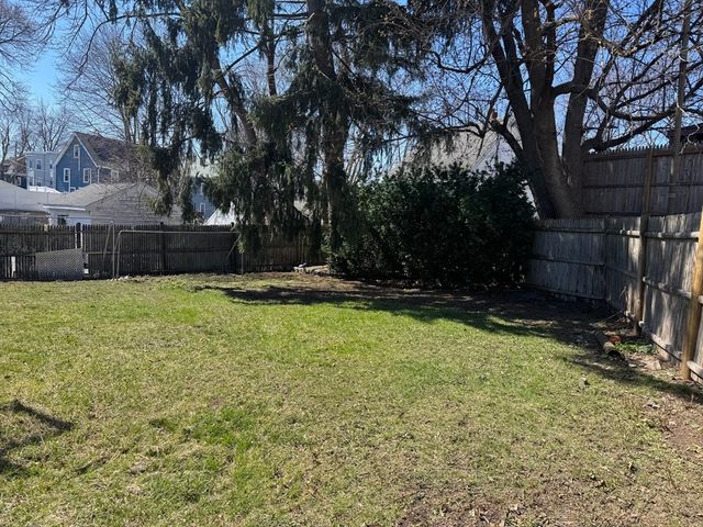 128 Green St 128, Melrose, MA 02176