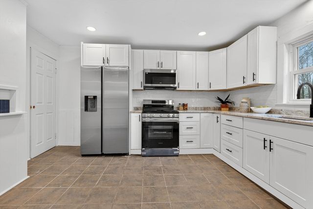 128 Green St 128, Melrose, MA 02176