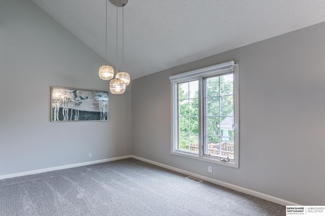 16519 Yort Avenue, Omaha, NE 68116