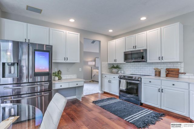 16519 Yort Avenue, Omaha, NE 68116