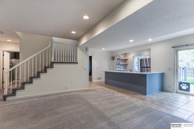 16519 Yort Avenue, Omaha, NE 68116
