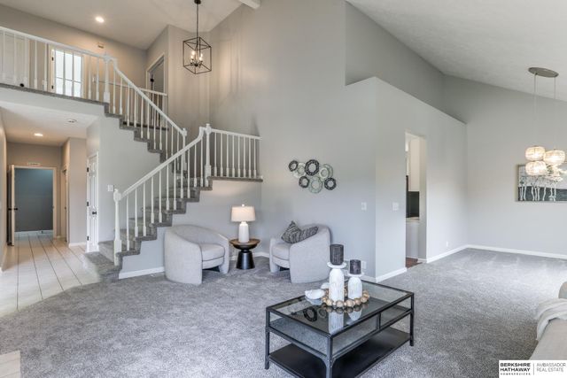 16519 Yort Avenue, Omaha, NE 68116