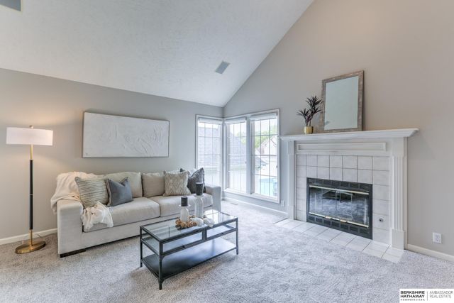 16519 Yort Avenue, Omaha, NE 68116