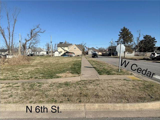 403 6th Street, Rogers, AR 72756