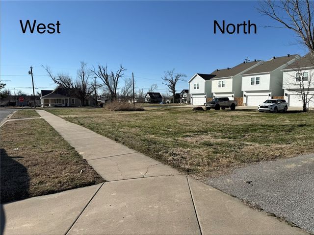 403 6th Street, Rogers, AR 72756