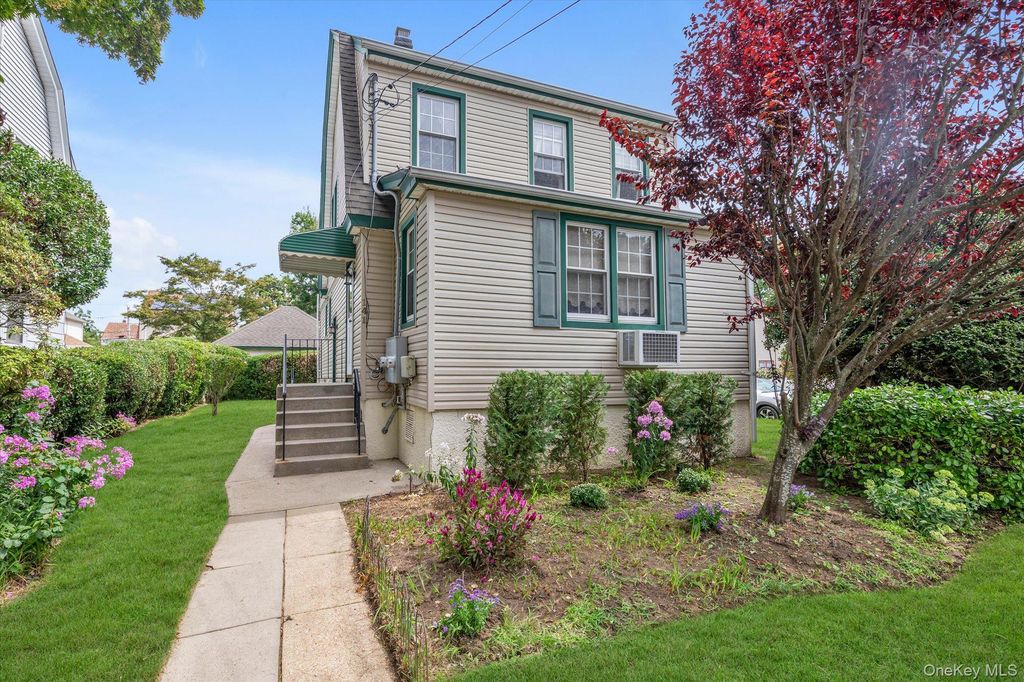 141 Elmwood Street, Valley Stream, NY 11581 — exterior