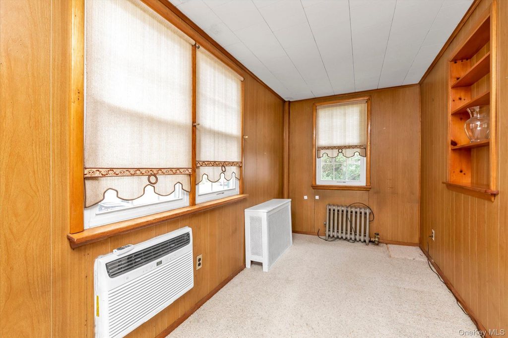 141 Elmwood Street, Valley Stream, NY 11581 — photo 4