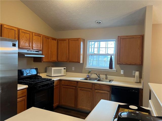 97 Kensington Court, Commerce, GA 30529