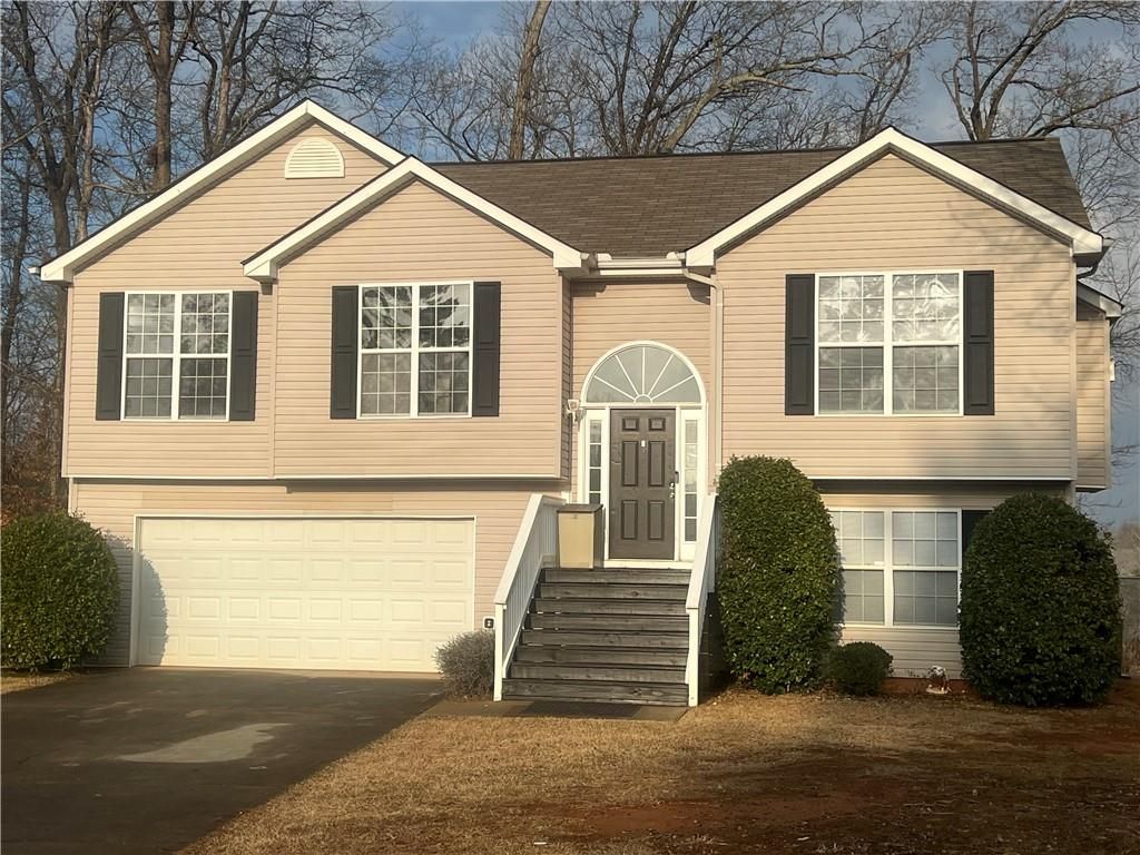 97 Kensington Court, Commerce, GA 30529