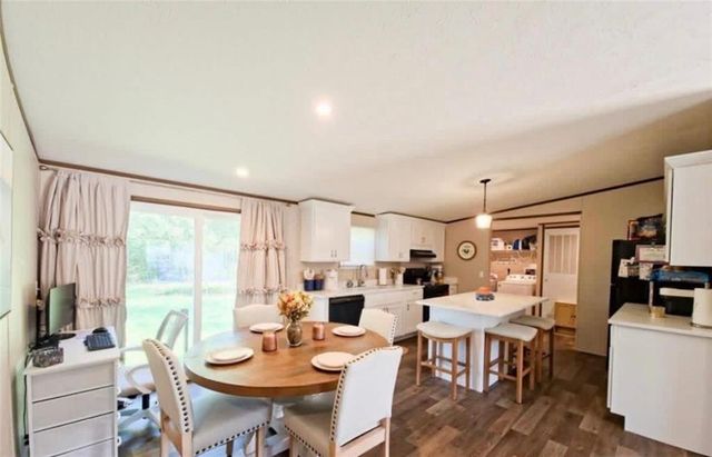 5048 Schillinger Road S, Mobile, AL 36619