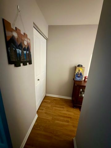 2216 Country Club Drive 25, Woodridge, IL 60517