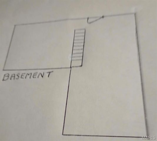 9405 Gentry Avenue, St Louis, MO 63125