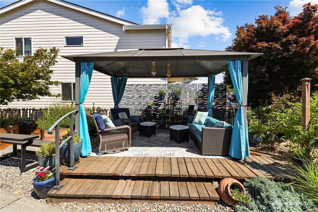 10611 2nd Place SW, Seattle, WA 98146