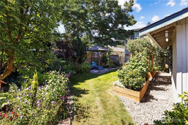 10611 2nd Place SW, Seattle, WA 98146