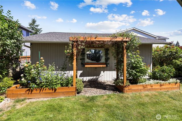 10611 2nd Place SW, Seattle, WA 98146