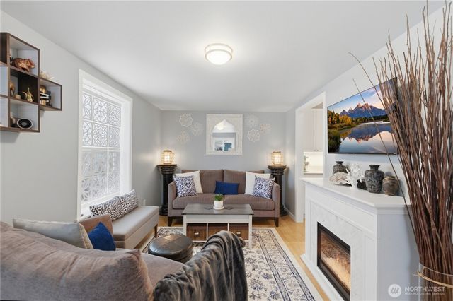 10611 2nd Place SW, Seattle, WA 98146