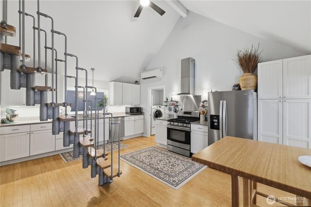 10611 2nd Place SW, Seattle, WA 98146