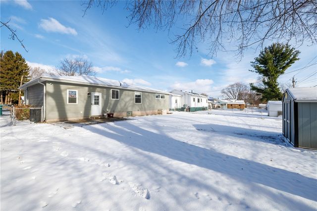 3695 Lyell Road, Gates, NY 14606