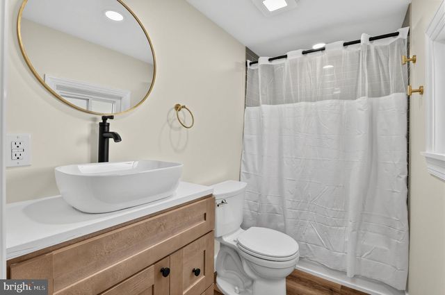 470 N TYSON AVE, Glenside, PA 19038