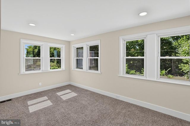 470 N TYSON AVE, Glenside, PA 19038