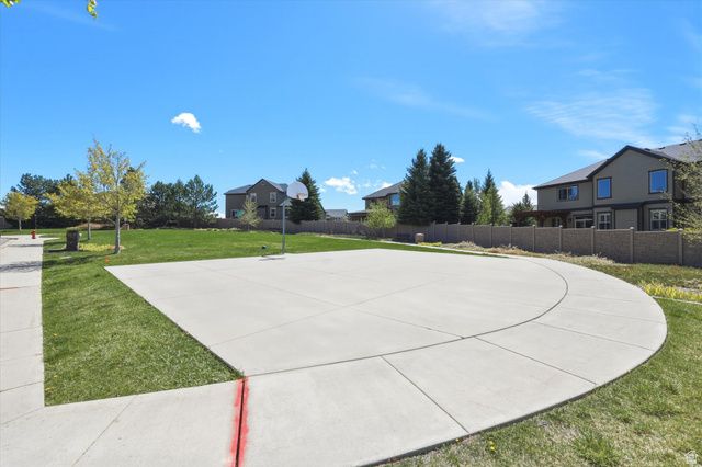2087 E AUTUMN FIELDS LN, Draper, UT 84020