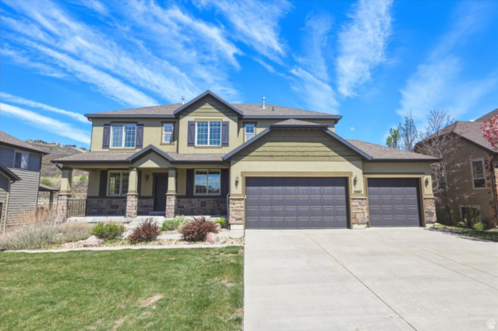 Image 2 of property listing at 2087 E AUTUMN FIELDS LN, Draper, UT 84020