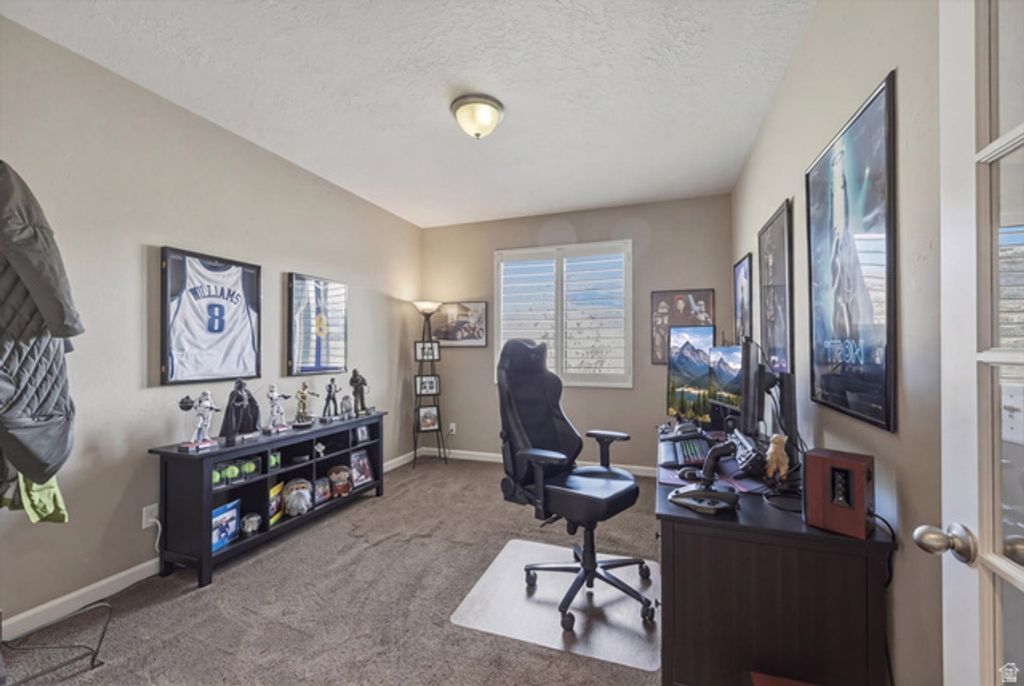 Image 23 of property listing at 2087 E AUTUMN FIELDS LN, Draper, UT 84020