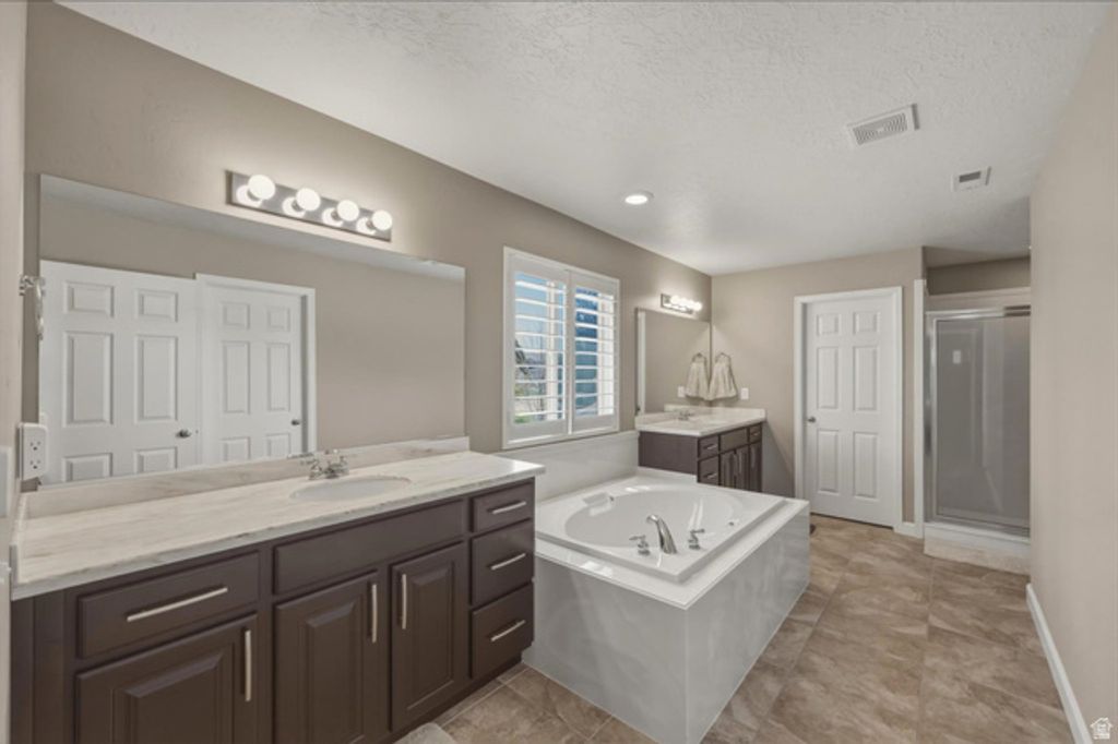 Image 28 of property listing at 2087 E AUTUMN FIELDS LN, Draper, UT 84020