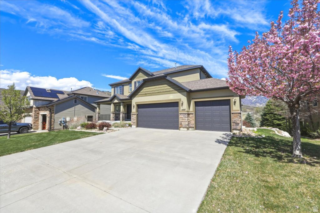 Image 4 of property listing at 2087 E AUTUMN FIELDS LN, Draper, UT 84020