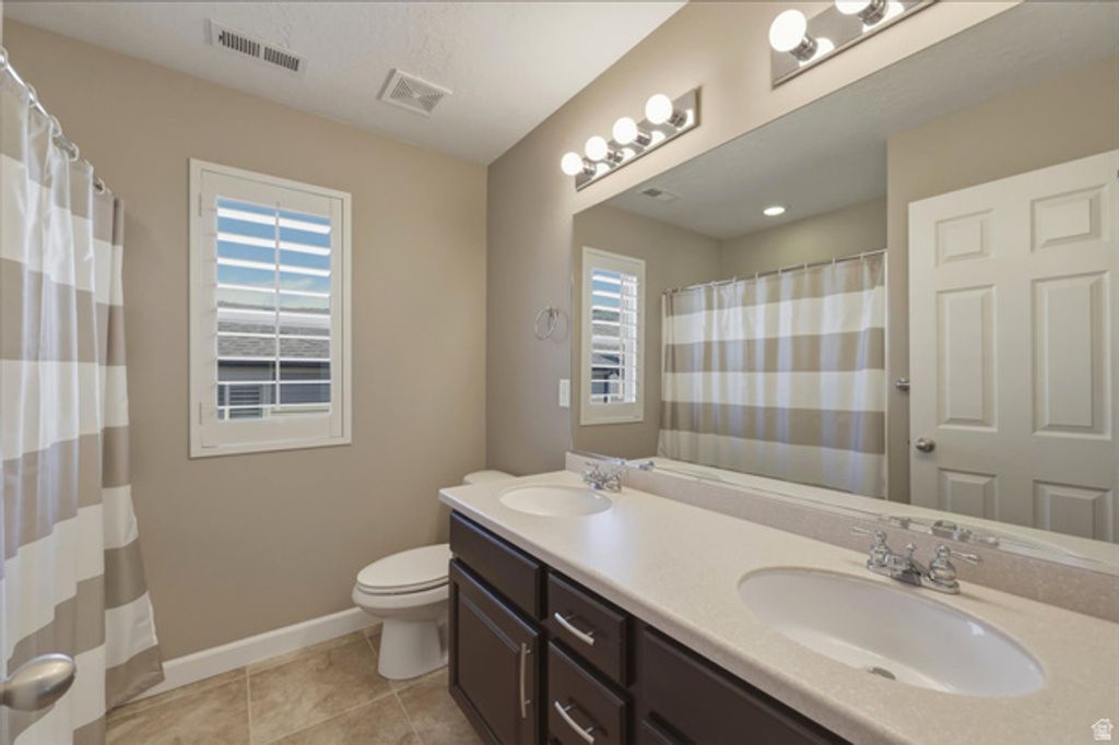 Image 35 of property listing at 2087 E AUTUMN FIELDS LN, Draper, UT 84020
