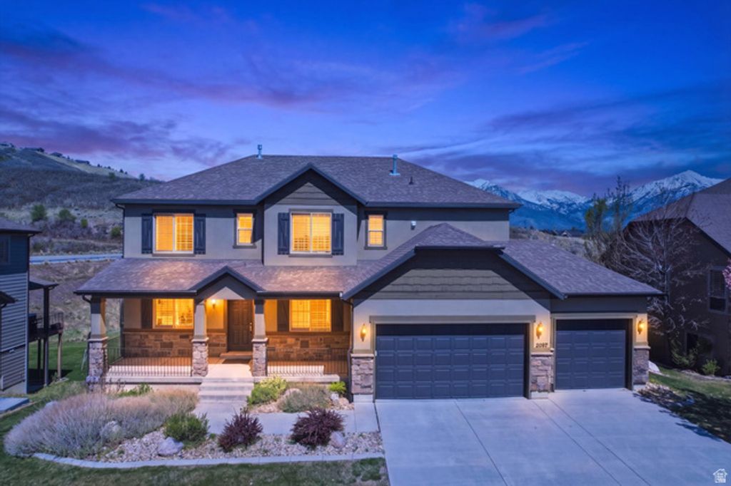 Image 5 of property listing at 2087 E AUTUMN FIELDS LN, Draper, UT 84020