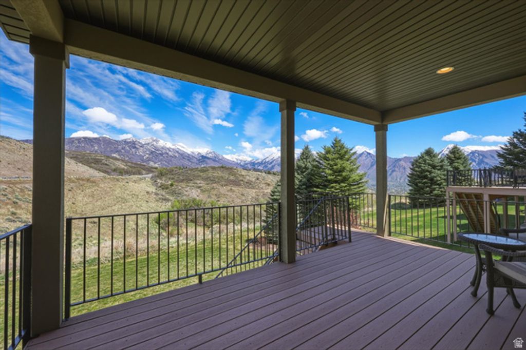 Image 50 of property listing at 2087 E AUTUMN FIELDS LN, Draper, UT 84020