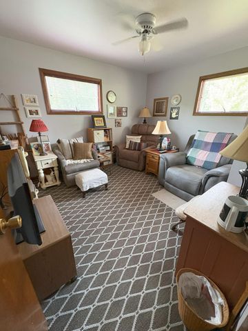 1401 N 4th Street, Montevideo, MN 56265