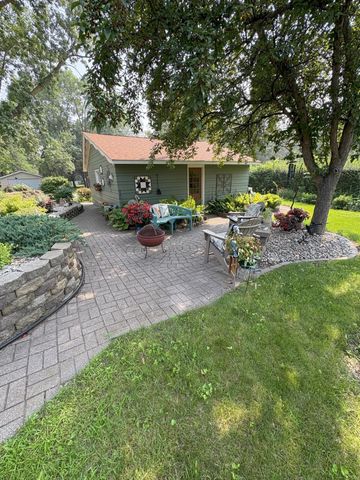 1401 N 4th Street, Montevideo, MN 56265